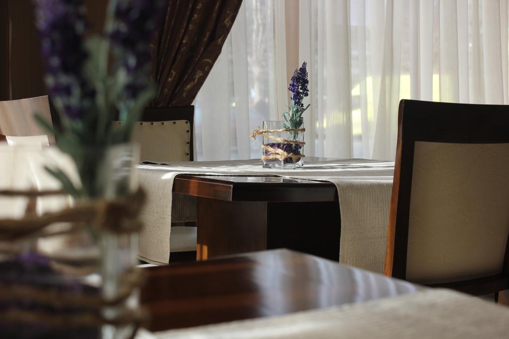 Hotel Empire Kutaisi Luaran gambar